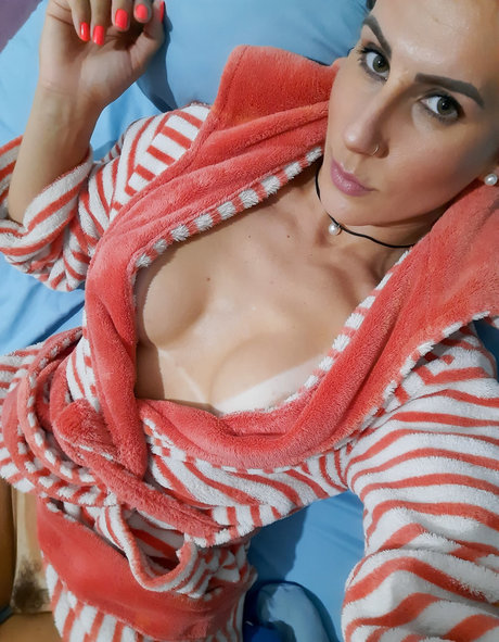 Jacqueline Darley onlyfans model photos