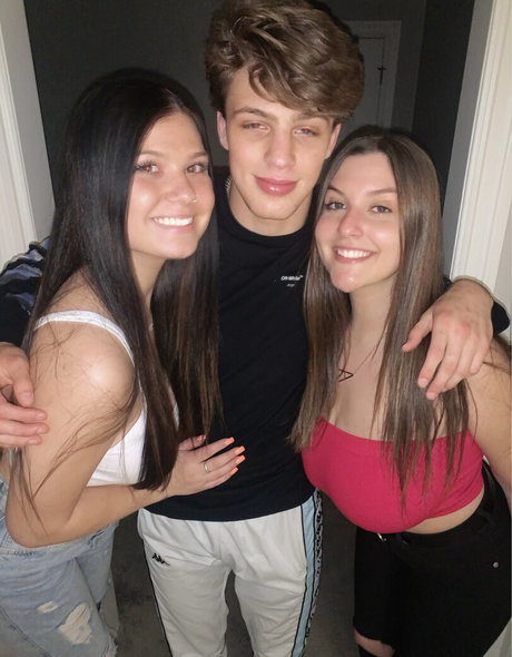 Lorraine De Souza onlyfans nude leak