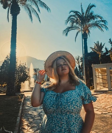 milf thick onlyfans free sexy portrayal