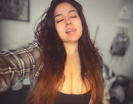 Esmeralda Quintero onlyfans sextape