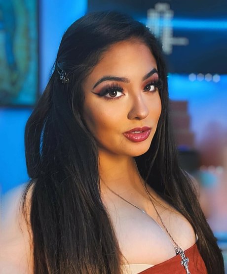 Esmeralda Quintero onlyfans nude tits