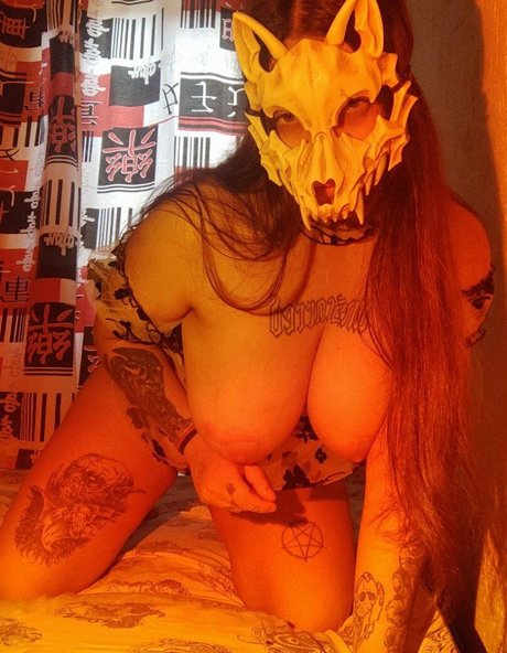 Lara Lepvs onlyfans naked