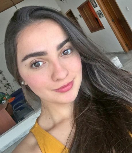 lamartinezruiz onlyfans leaks.