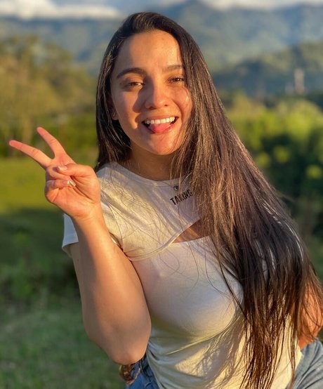 lamartinezruiz onlyfans nude photos