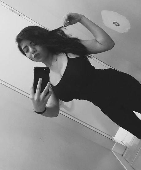 Kimberly Hdeez onlyfans leak nudes