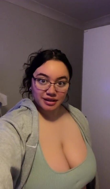 Carragh Mahuika onlyfans topless