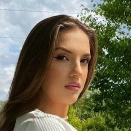 Anjelika R onlyfans nude pics