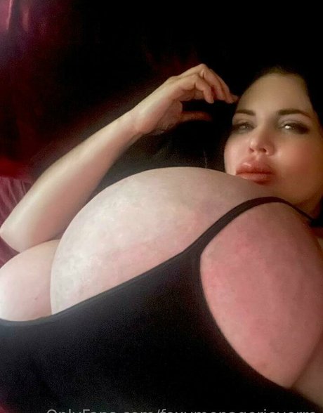 Foxy Menagerie Verre naked only fans