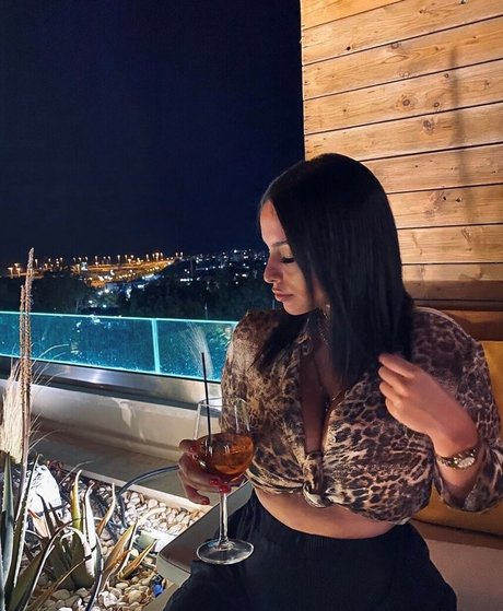 Chrysanthie onlyfans naked