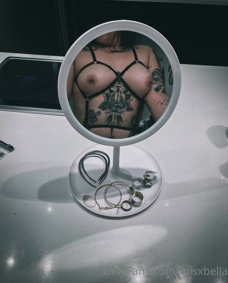 Isabella Medeiros nudes onlyfans