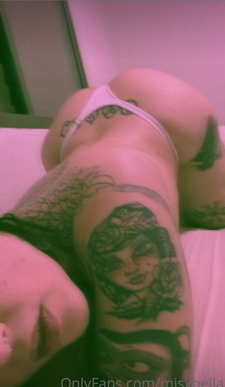 Isabella Medeiros onlyfans leaks nudes