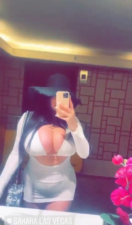 Ciara Lennon onlyfans nude pics