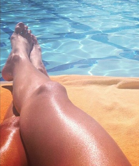 Roberta Carbonari Muzy onlyfans leaked nude