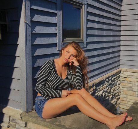 Samantha Vicha onlyfans nude pics