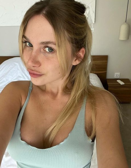 wedgie onlyfans sexy portrait