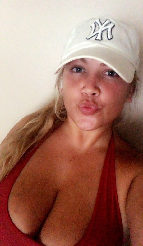 Hayden Buchko onlyfans boobs