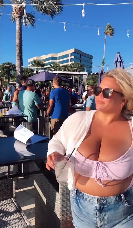 Hayden Buchko onlyfans public photos