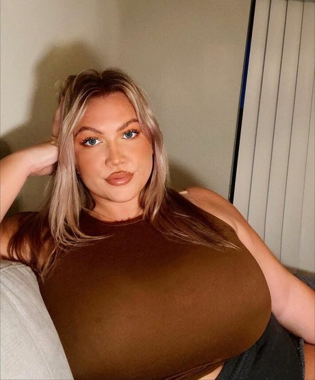 Hayden Buchko onlyfans sex leak