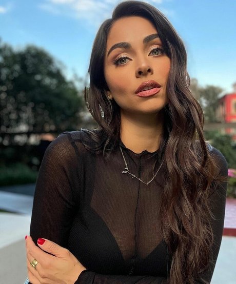 Claudia Martin onlyfans nude leaked