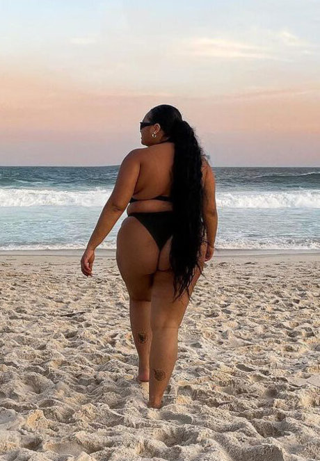 Rizia Cerqueira onlyfans leakes