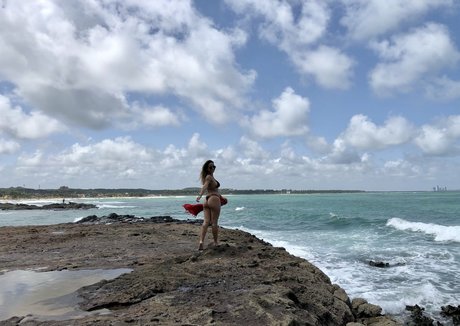 Thais Ferrari only fans leaks