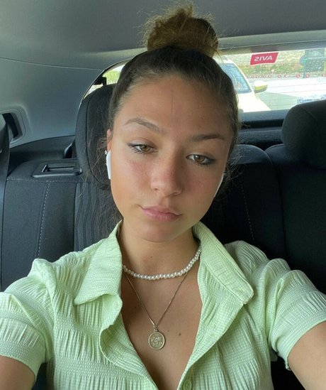 Luciana Praino nude onlyfans pics