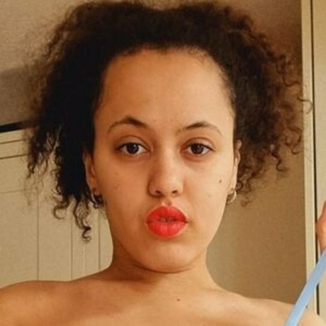 Mother vs Daughter onlyfans leaked pictures