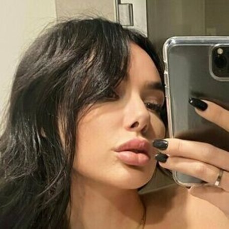 fijiwaterbub onlyfans leaks nudes