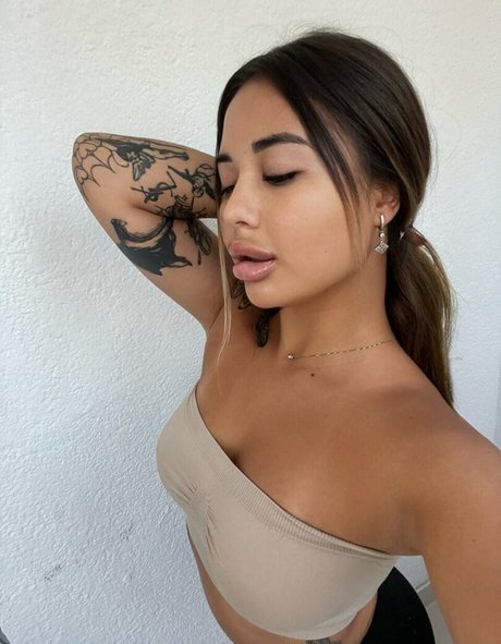 Bonnie Humps onlyfans leake