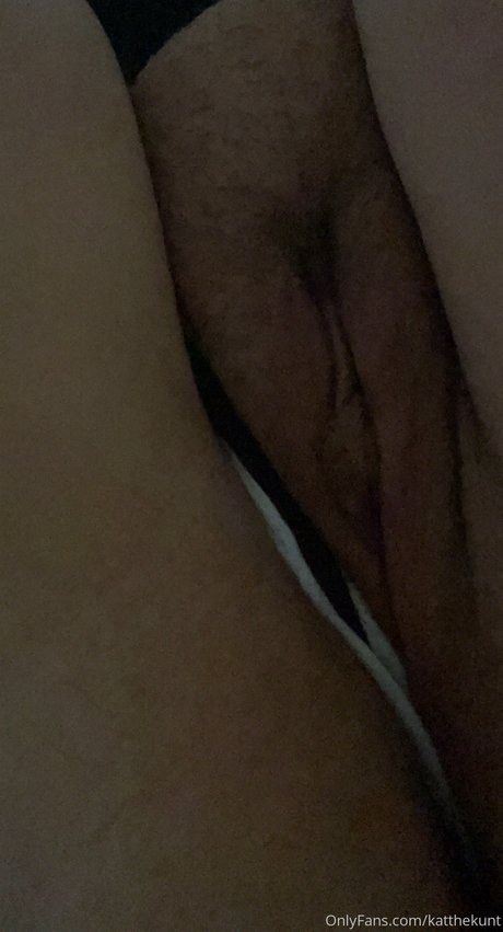 KatTheKunt onlyfans leaked pics