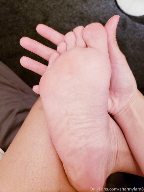 feet licking onlyfans nude glimpse