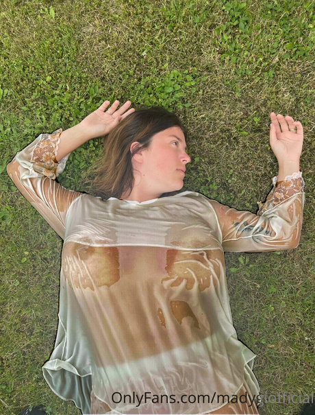 Madalina Loana Filip onlyfans nudes leak