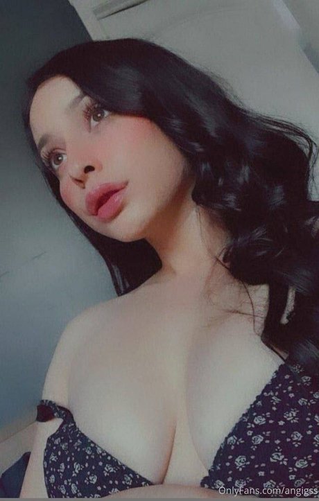 Angigss onlyfans boobs