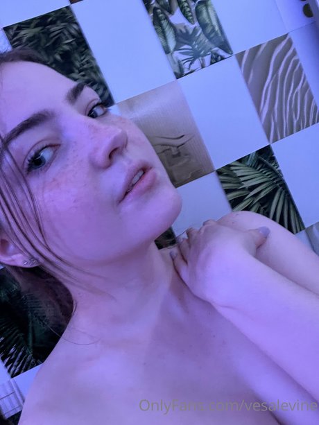 Vesalevine onlyfans nudes leak