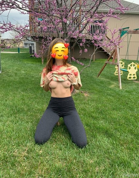 cremedelapeachh leaked only fans nudes