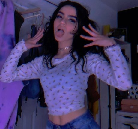 Misopacketbae onlyfans desnuda