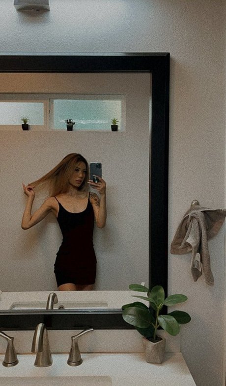 Iris Haw leaked onlyfans xxx