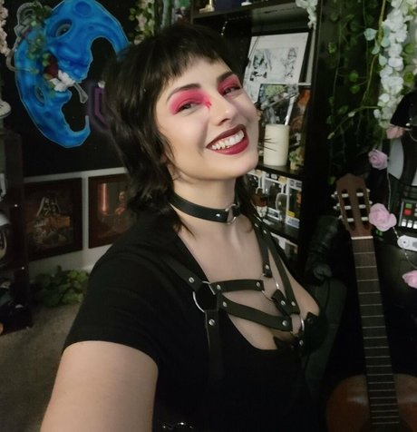 GlitchBun only fans porn