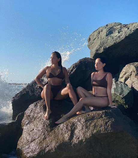 Adrienne Bailon onlyfans public photos