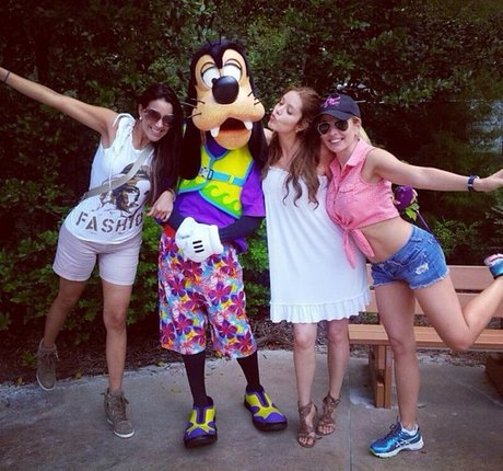 asian shemale onlyfans free photo