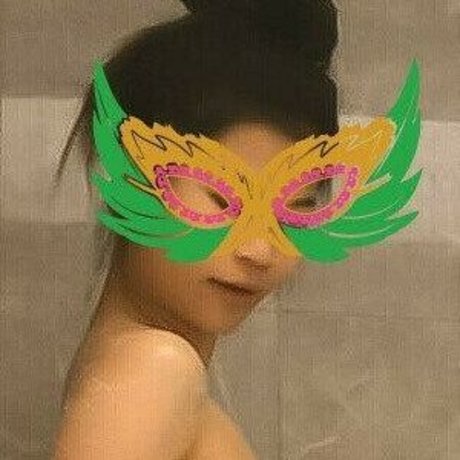 Kitty Gin onlyfans model photos