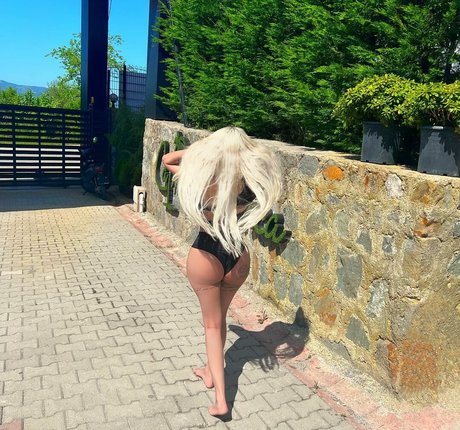 Merve Sanay  pictures