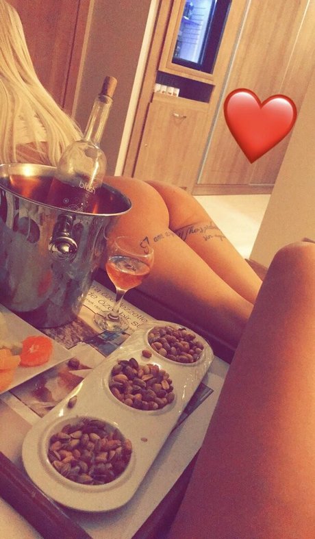 Merve Sanay only fans