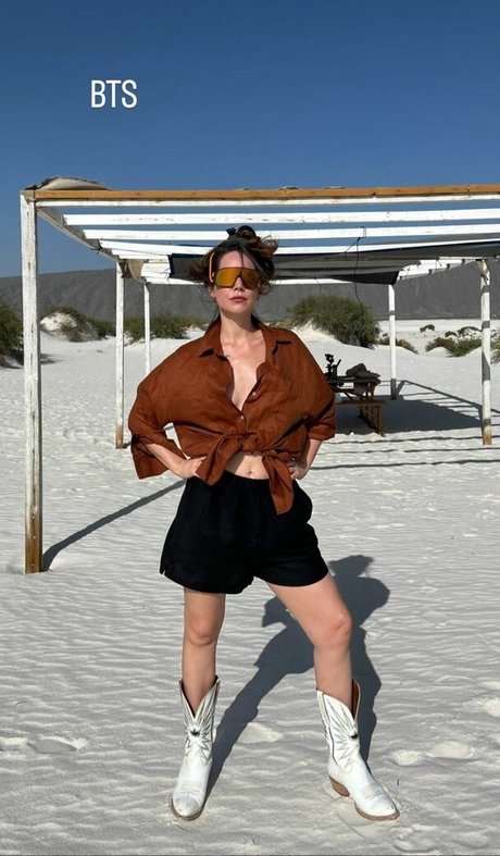 Camila Sodi onlyfans photos