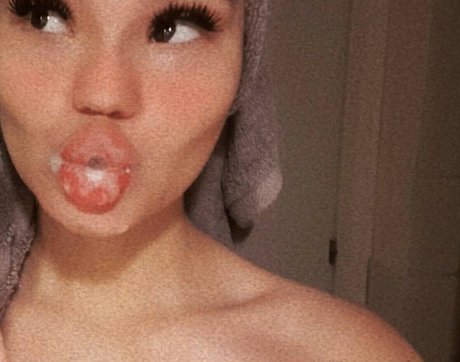 BabyyyGorilla  glimpse