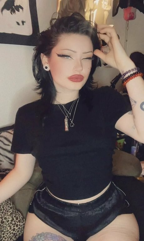 opalaltar onlyfans nude pics