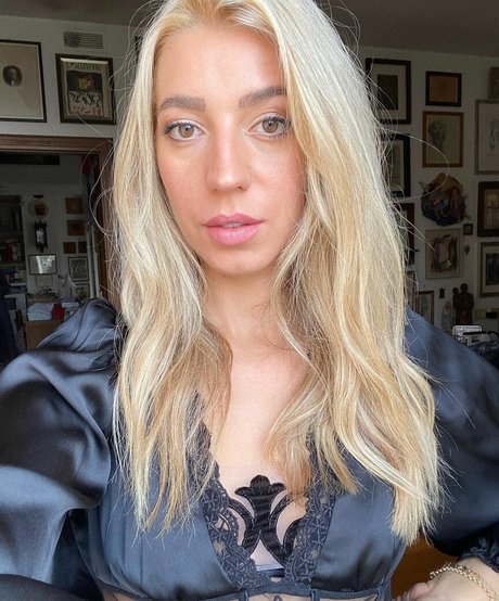 Ely Biella onlyfans leaked free