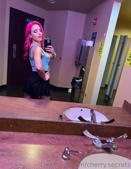 Mtgcherrylove onlyfans naked pics