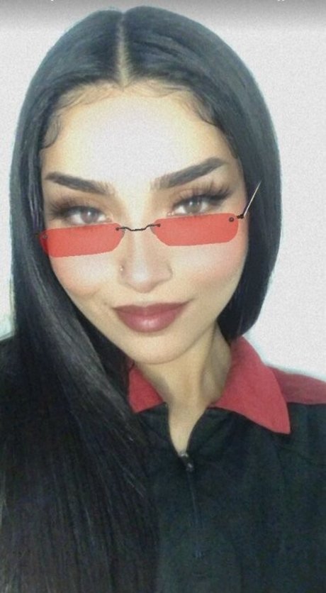 Flores Isabella98 onlyfans lesk