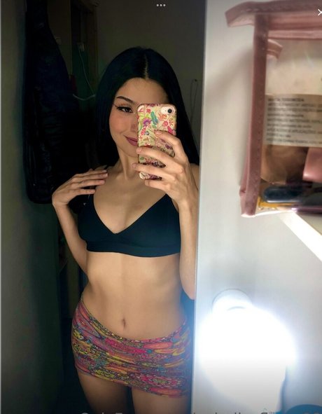 Flores Isabella98 onlyfans page